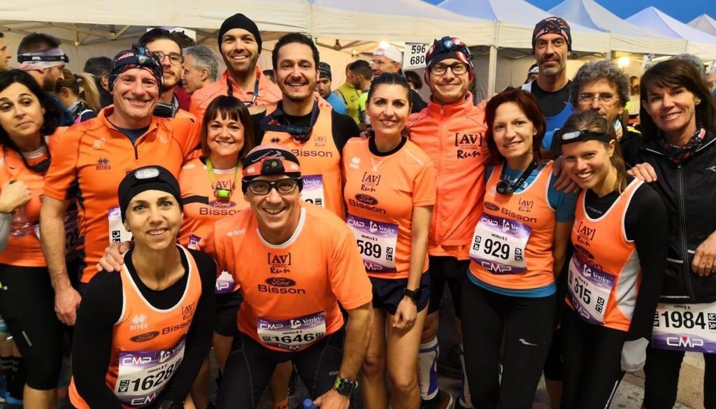 Un gruppo di AV Run prima della partenza del Venice Night Trail