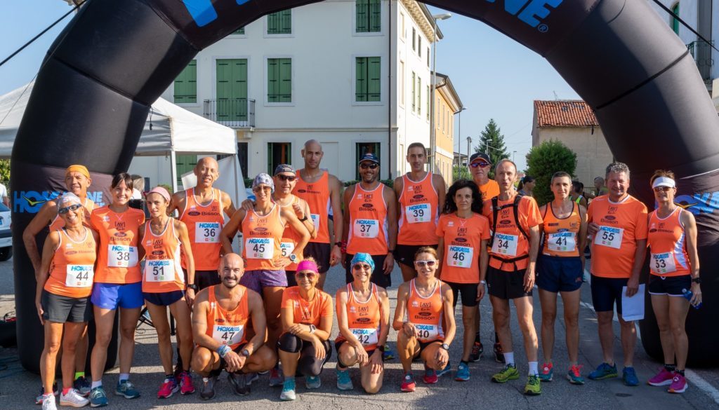 Il gruppo AV Run Bisson Auto presente alla Zucca Run