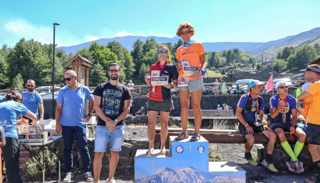 Foto Lupi.Etna.01.08